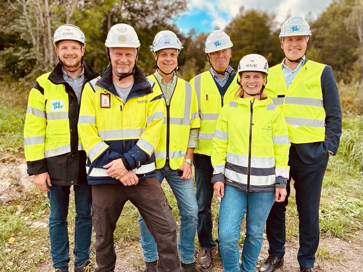 @JohanSvenningss Jag vill rikta ett stort tack till alla inblandade, säger @JohanSvenningss Fiskskruvsprojektet är ett resultat av samarbete och innovativt tänkande mellan forskare, näringsliv och myndigheter. <a href="/life_connects/">LIFE CONNECTS</a> <a href="/LstSkane/">Länsstyrelsen Skåne</a>
<a href="/KAU/">Karlstads universitet</a> <a href="/LansstyrelsenVG/">Länsstyrelsen VG</a>