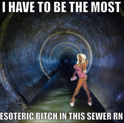 TealSlut's tweet image. clocking in to my shift at drag race philippines #suso