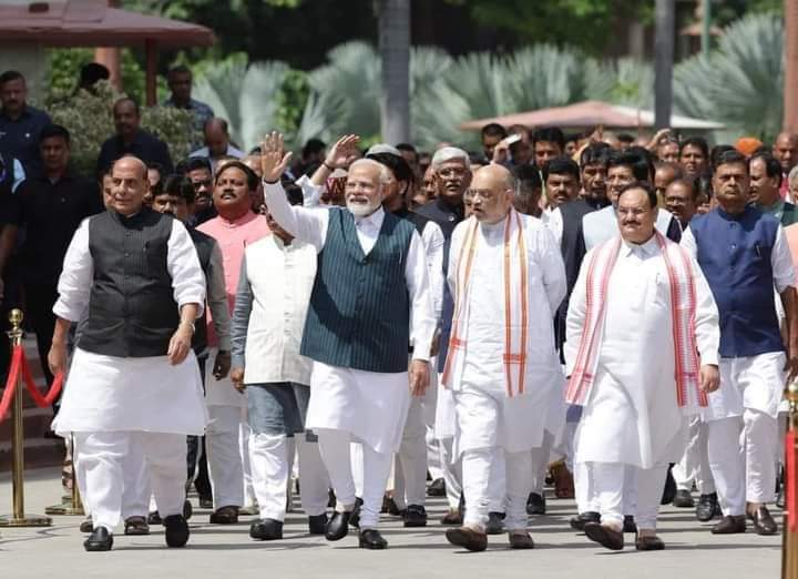 manishjadoun813's tweet photo. नए संसद भवन से नए युग का प्रारंभ ।
#NewParliamentBuilding https://t.co/WG5APQaLoC