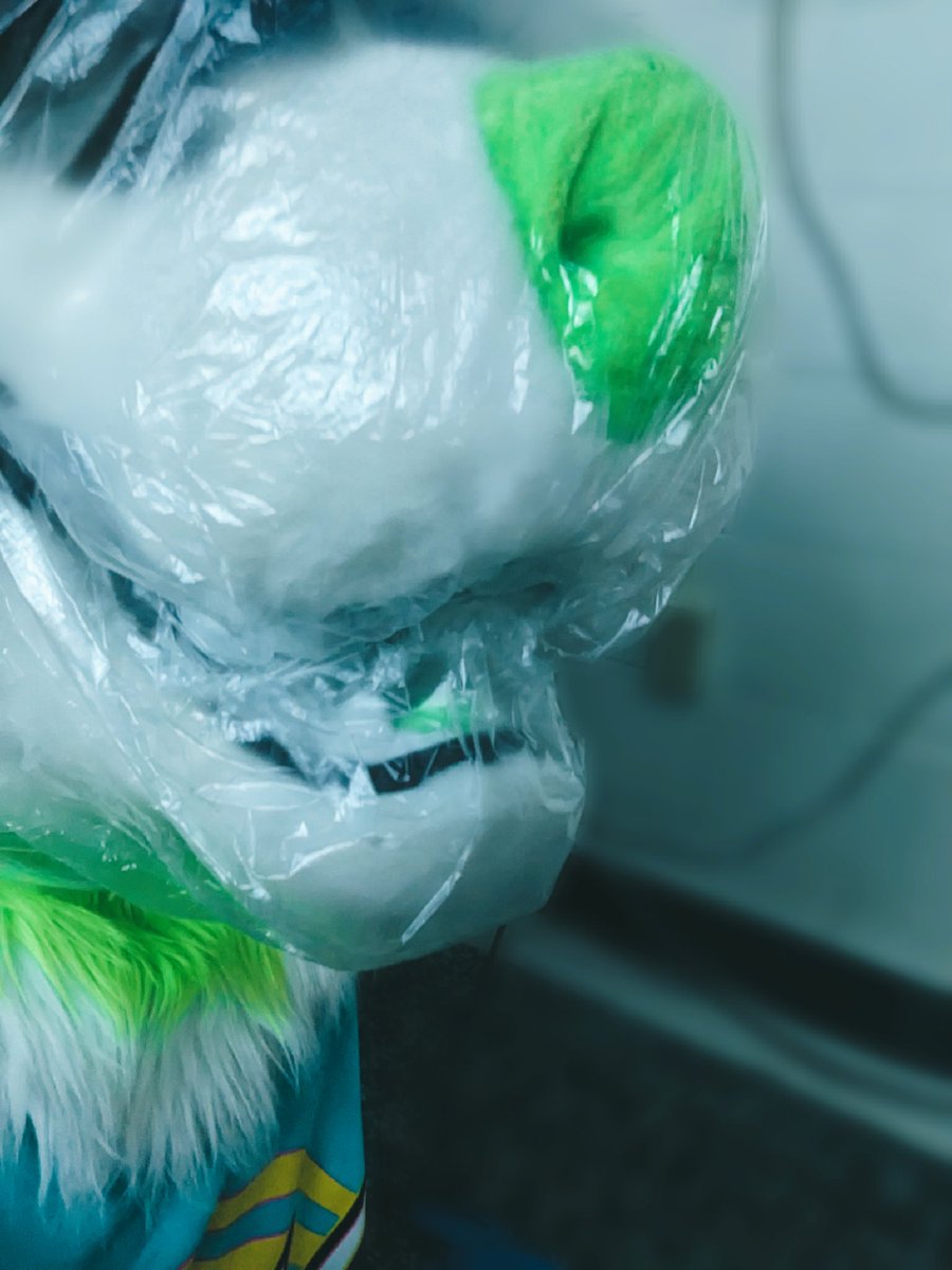 Leon Sus-ky tweet media