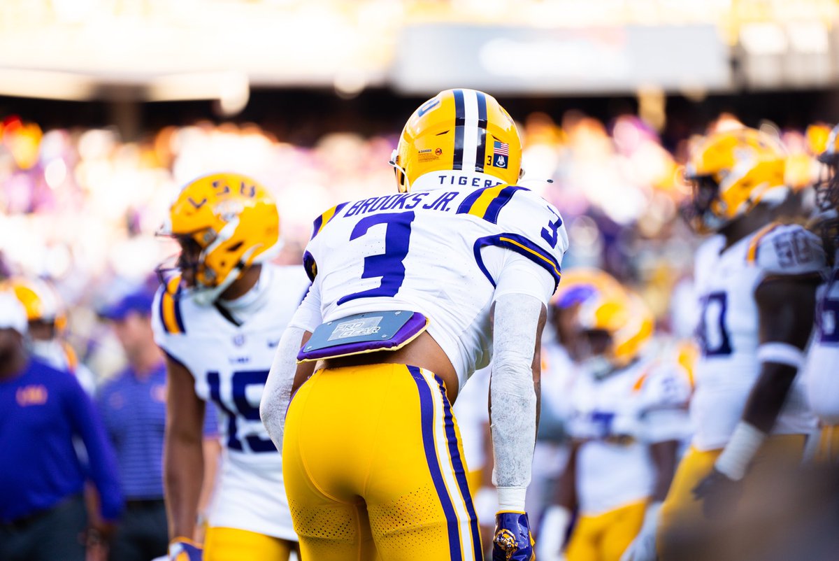 Mikdup_8's tweet image. #PrayFor3🐯🙏