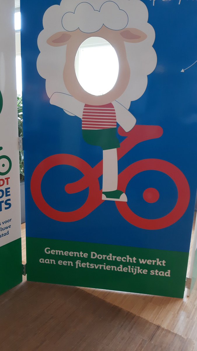 Mooi dat de <a href="/raaddordt/">Gemeenteraad Dordrecht</a> bijna unaniem (m.u.v. <a href="/PvdDDordrecht/">Partij voor de Dieren Dordrecht</a> ) het nieuwe fietsprogramma, met veel voorstellen van ons, heeft vastgesteld. De motie over verbeteren bereikbaarheid wijken steunen wij ook van harte. drechtsteden.fietsersbond.nl/2023/08/30/ops…