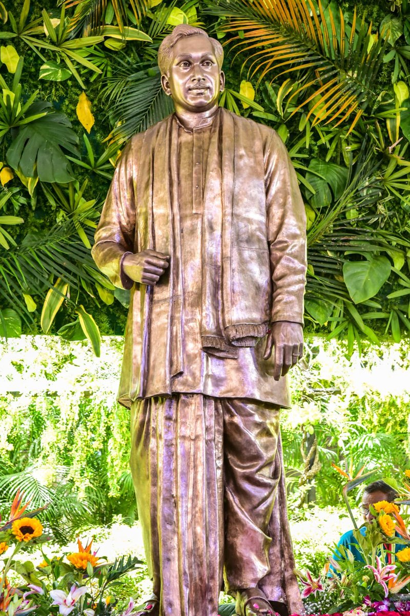Remembering  'Natasamrat' #AkkineniNageswaraRao Garu, on his Birth Anniversary!! 

#ANRLivesOn 
#CelebratingANR100