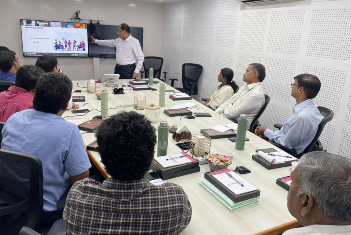 Congruent_'s tweet photo. Hosted AMCHAM's NextGen Leadership Program at our office. Our COO, Asish Datta, a self-leadership architect, discussed about leadership qualities and how it helps create a positive work environment. Thanks to @AmchamIndia for this privilege!

#NextGen #leadership #amchamindia https://t.co/VldpTAkCdT