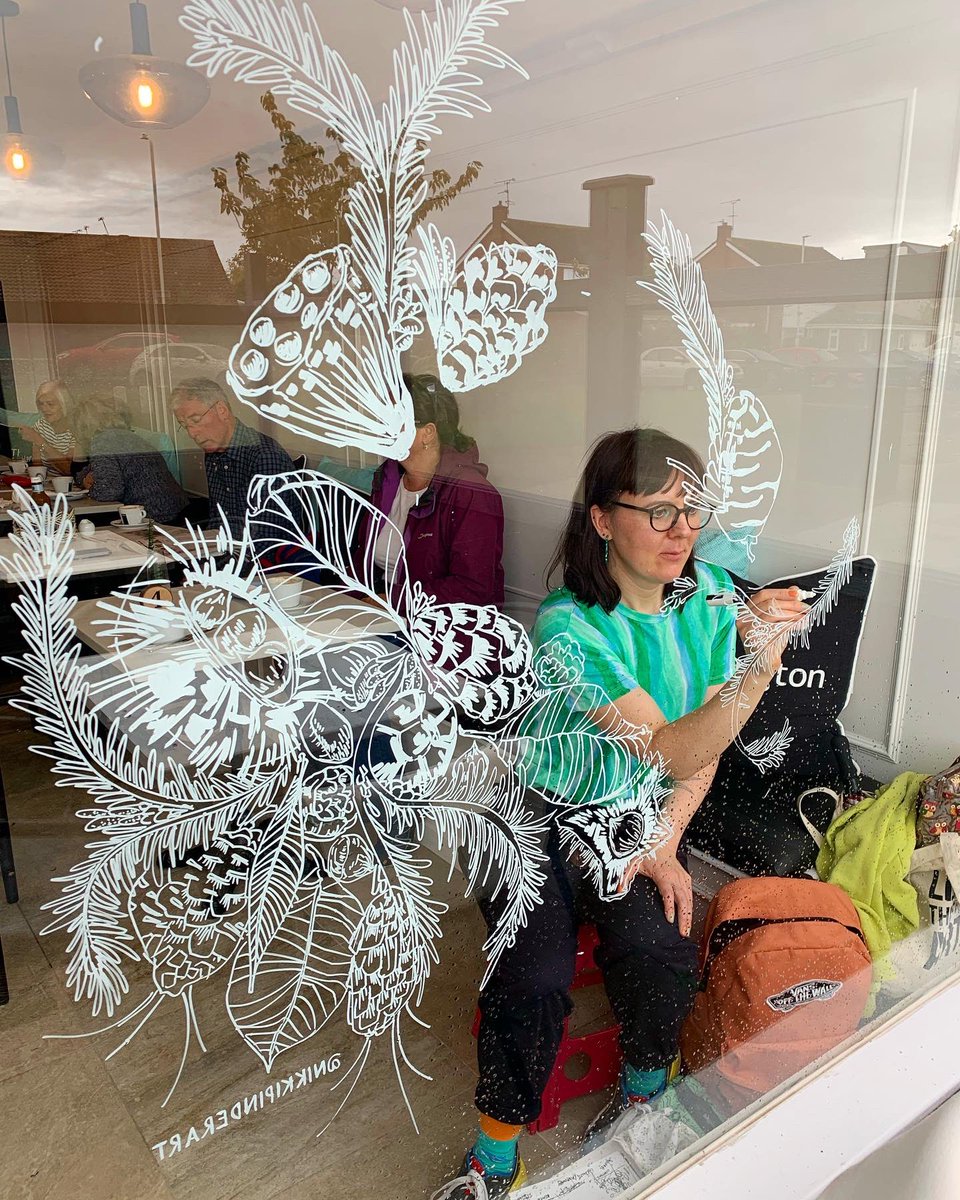 NikkiPinder's tweet photo. Iโm back in Formby drawing a lovely nature scene at The Harington cafe/bar inspired by the beach and forest. Pine cones, chestnuts, leaves, trees and theyโll be a red squirrel in there too!
#theharington #harington #windowmural #popup #cafe #bar #formby #pinecones #nature #leaf https://t.co/IcHGFWtBay
