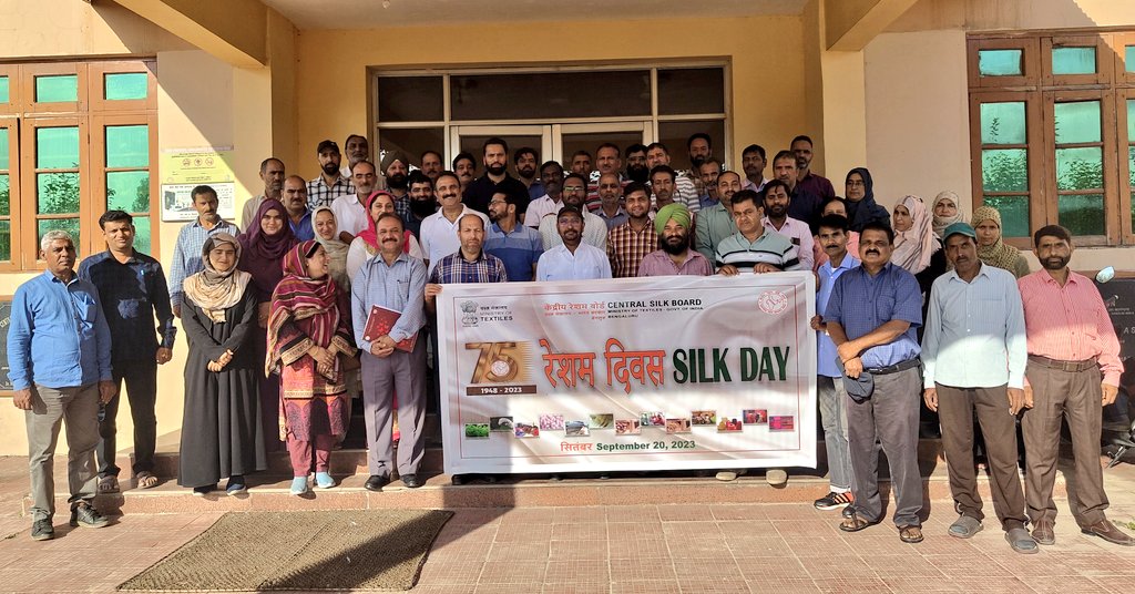 csrtipam's tweet photo. A special program at CSR&amp;TI, Pampore, with Director Dr. N.K. Bhatia, honors #Silkday and the auspicious 75th year of CSB's establishment.  Let's celebrate the profound heritage and potential of the silk industry.  @DrNKBhatiaCSB @csbmot @TexMinIndia #SilkHeritage https://t.co/fIMTREK0Un