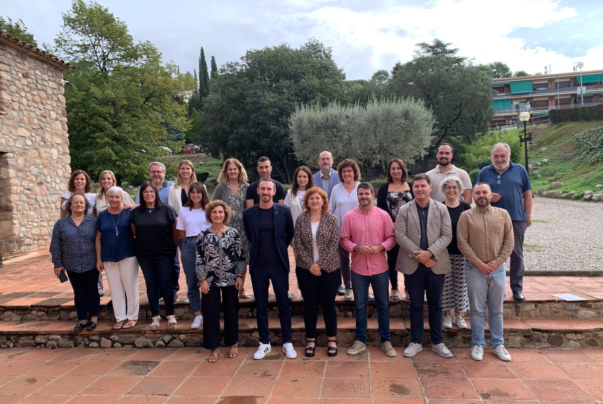 Assemblea de l'AMERC

📍Avui, hem tingut el privilegi de presenciar la constitució de la nova Assembla General de l'AMERC <a href="/palauplegamans/">Ajuntament Palau-solità i Plegamans</a>, atès que enguany és el municipi que assumeix la Presidència! La nostra sincera enhorabona👏