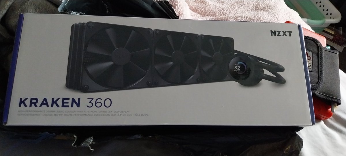Alt3media's tweet photo. Thanks to @awdit for another next day delivery 
Loving the screen on this aio 

If your looking for pc parts head over to https://t.co/rFEKvu8kSA
Leave a note saying alt3 gave me a heads up 
All awsome guys and girls and item allways comes quick 

Massive thanks guys much love https://t.co/B9JR18QW4h