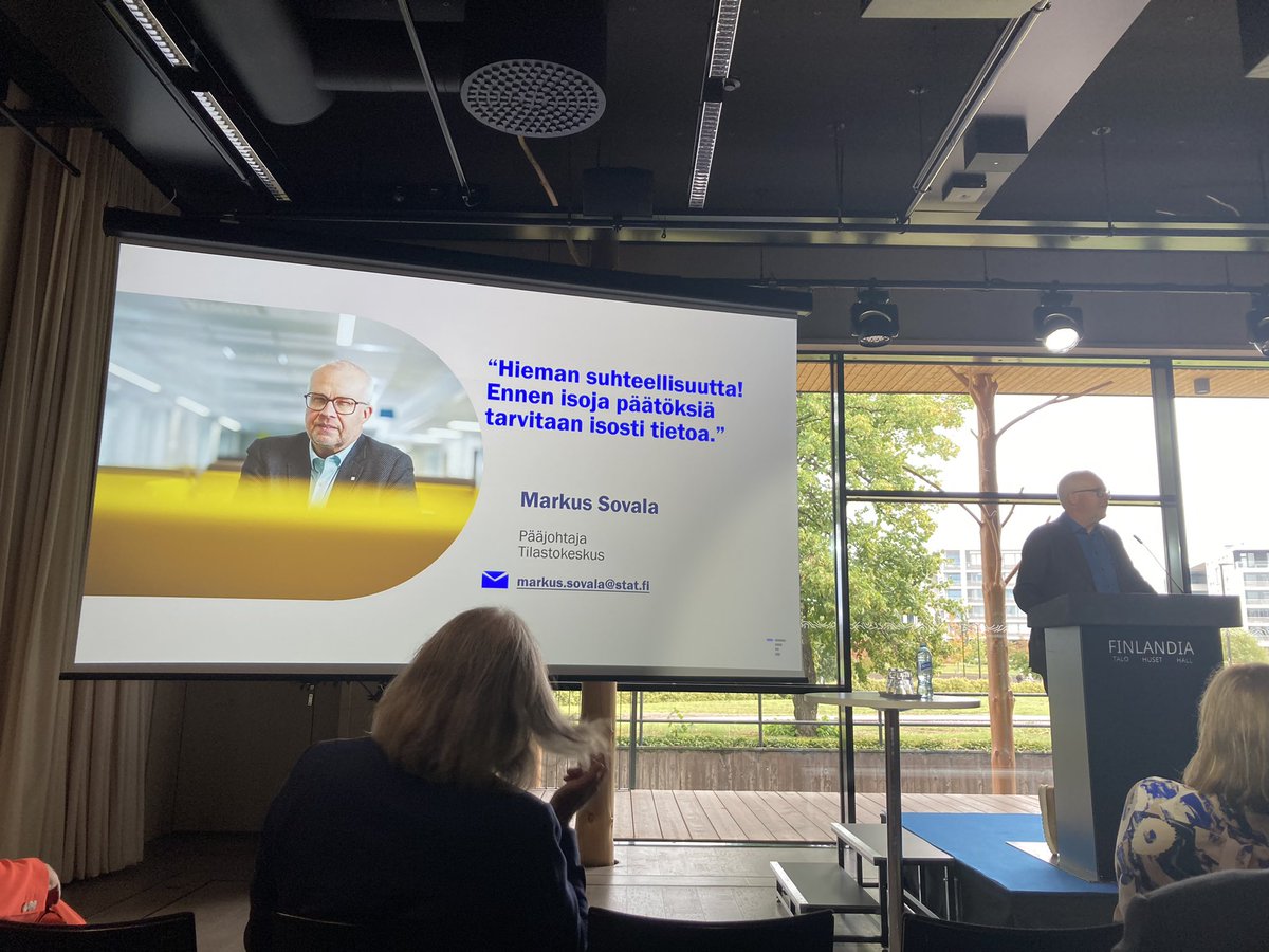 Pääjohtaja <a href="/MarkusSovala/">Markus Sovala</a> avaamassa  #tilastoareena. <a href="/Tilastokeskus/">Tilastokeskus</a> yhdessä muiden toimijoiden tarjoaa analysoitua tietoa isojen yhteiskunnallisten päätösten tueksi.