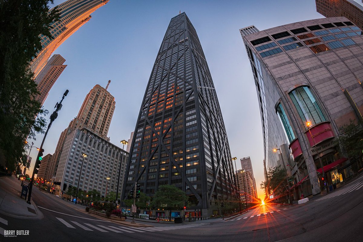 HancockHenge - It's Chicagohenge time.  #chicago #autumnalequinox 
#fallequinox