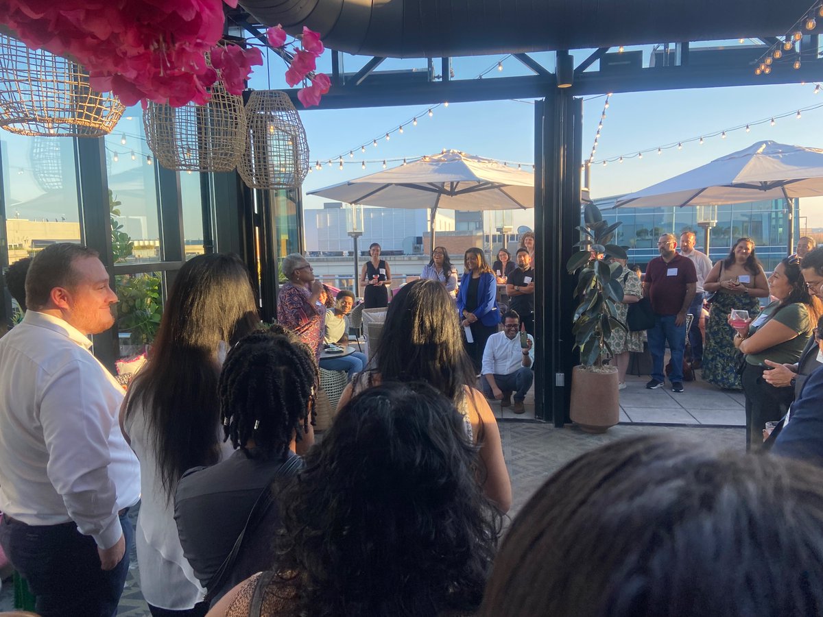 📚 I had the privilege of attending the “Building Power Together” happy hour hosted by Leadership for Educational Equity. I connected with educators and leaders from all over the U.S. 🇺🇸 It was inspiring to witness the collective efforts being made to enhance educational equity.