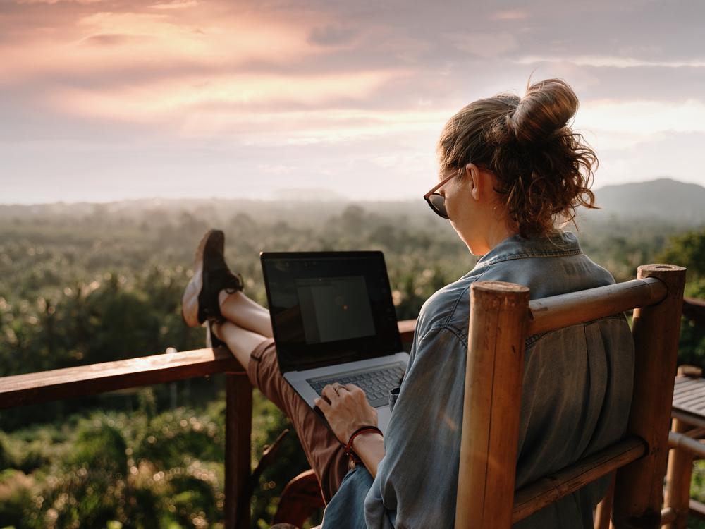 Single and older women fare better financially than you think: report financialpost.com/personal-finan…