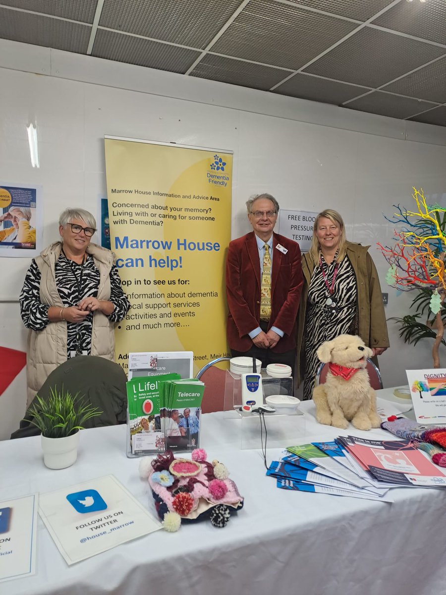 house_marrow's tweet photo. It is Alzheimer’s Awareness Month and today we are at Longton Market with Stoke-on-Trent Lifeline Please pop down and say hello and place a leaf on our Dignity Tree 🌳 😊

#TeamMarrow #Dementia #AlzheimersAwarenessMonth #Dignity #Lifeline #LongtonMarket https://t.co/q0TC8pNrl4
