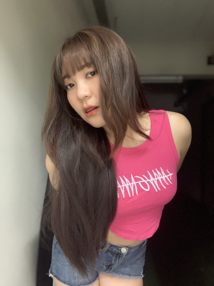 pornnaakaa's tweet photo. เมื่อไหร่จะเข้าตา หรือต้องให้เข้าห้องแทน #pohn #สาวเชียงราย https://t.co/HfjRVndoEg