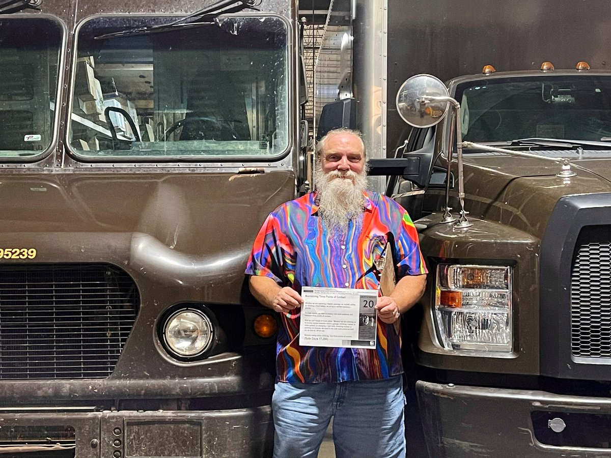 okc_preload's tweet photo. Goood Wednesday #OKC #Preload James has #PCM over #3pointsofContact when ascending or descending stairs or ladders
โ2 hands, 1 foot
โ2 feet, 1 hand
& Always face ladders, using every step! #LetsGetIt #UPS https://t.co/3gOjJ9mPh7