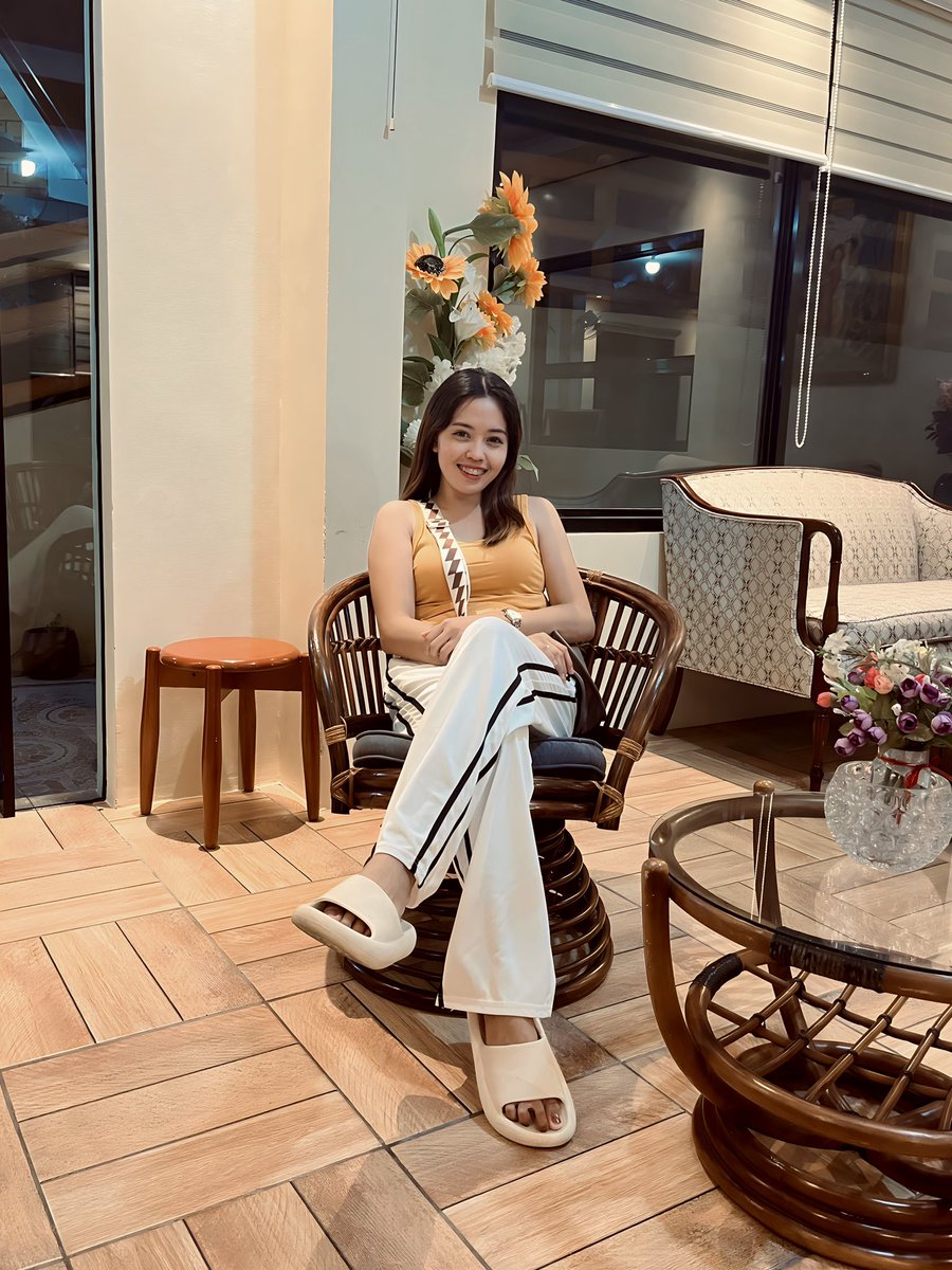 reshamangaya_'s tweet photo. 𝐒𝐰𝐞𝐞𝐭 𝟐𝟔𝐭𝐡✨ https://t.co/fv55z6cfjS