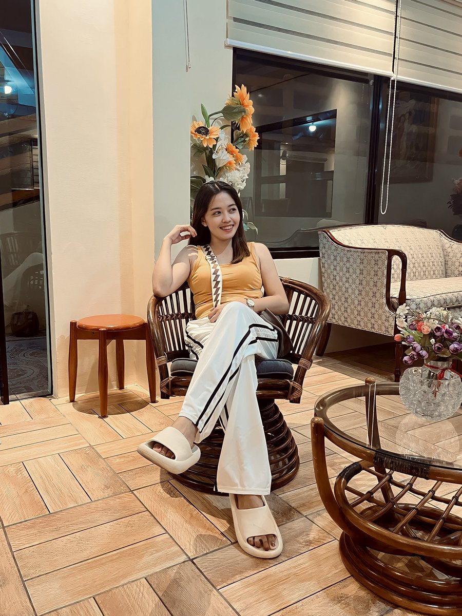 reshamangaya_'s tweet photo. 𝐒𝐰𝐞𝐞𝐭 𝟐𝟔𝐭𝐡✨ https://t.co/fv55z6cfjS