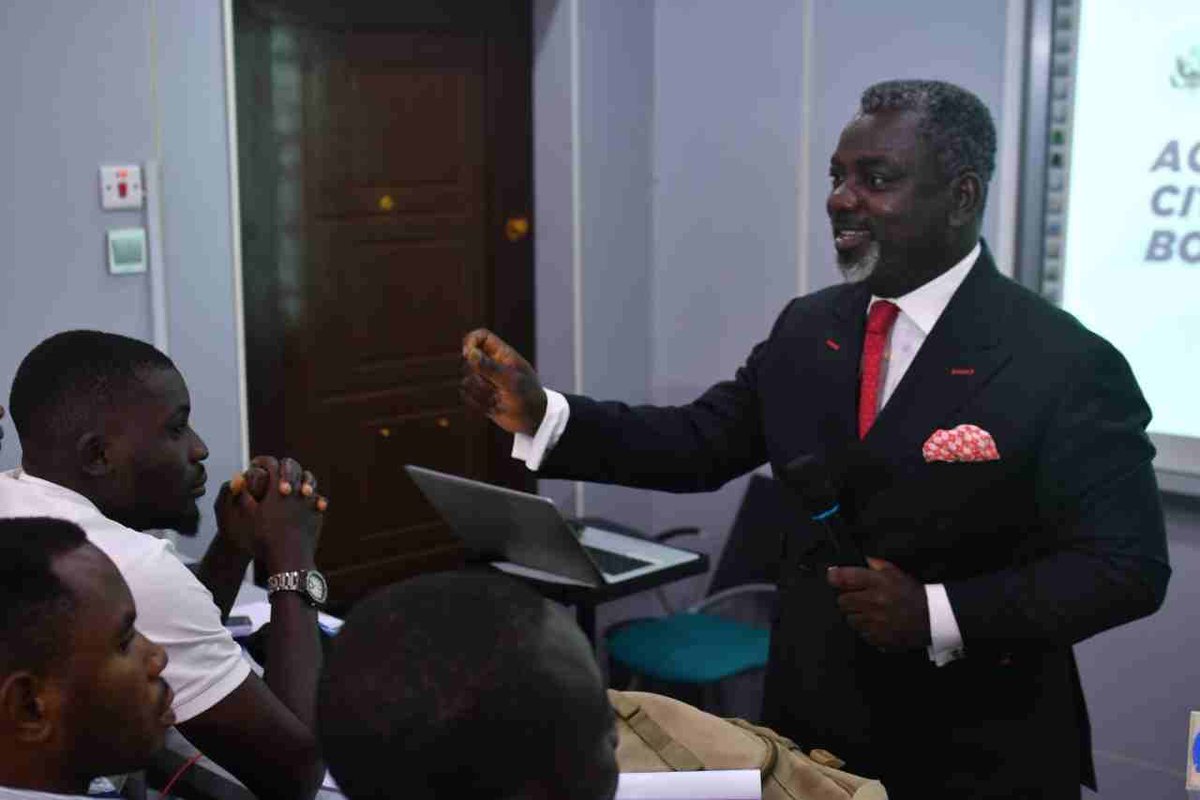 IDYLNig's tweet photo. Highlights from an engaging session facilitated by Dr. Linus Okorie (Executive Director, GOTNI) who shared valuable insights on Leadership and Professional Development.  #IDYL2023Abuja #IDYL2023 https://t.co/6WpHJDNawl