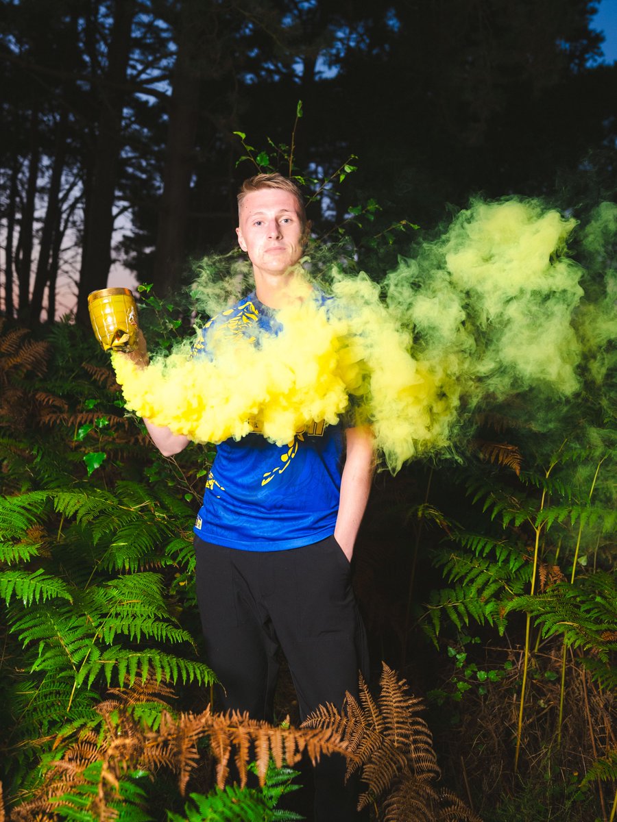 AwayDays x Meyba 🤝

500 shirts.

25.09.23