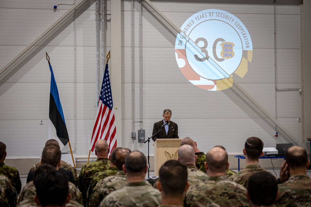 Kaitsevagi's tweet photo. Thirty years of cooperation between πͺπͺ @Kaitsevagi, πͺπͺ Defence League and the πΊπΈ @MDNG!π@USAmbEstonia George P. Kent lauded the Maryland-Estonia State Partnership Program for its exemplary cooperative achievements.
#WeAreNato #USinEST https://t.co/hvWIX0tqd9