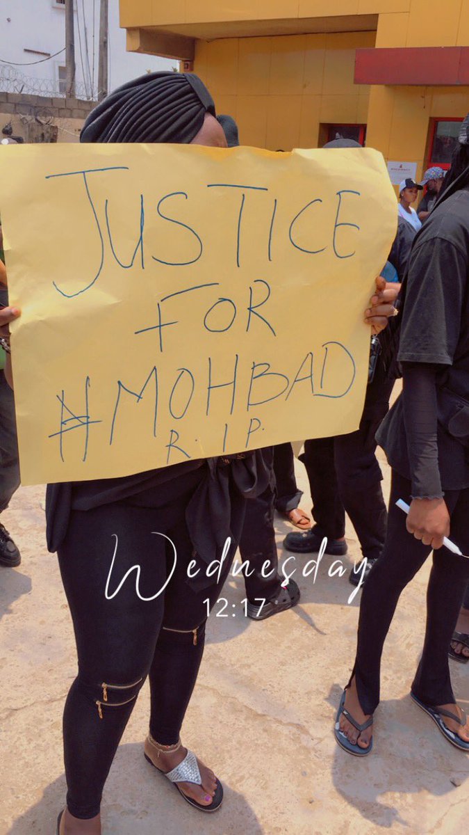 Original_Abbey's tweet photo. Happening now in Ibadan at mokola Roundabout
#Justice4mobhad #bellashmurda #ogbrecent https://t.co/pVkaUfY3VL