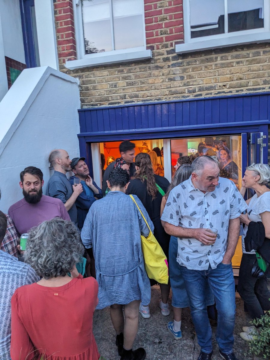 lauraannnoble's tweet image. HUGE thanks to everyone seeing #HANDSIGNALS at Garage Gallery it was an amazing experience! 
A sold out PV, tons of visitors, conversation, feedback. Curating works by 3 women together &amp;amp; so many art forms was a joy! Love to my fellow artist's Gabrielle Brooks &amp;amp; Ellie Curtis ❤️ xx