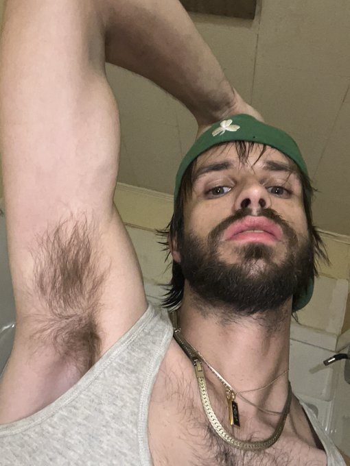 Watch 𝐌𝐚𝐭𝐭 𝐁𝐫𝐚𝐝𝐥𝐞𝐞's leaked NSFW photo on TwXstars