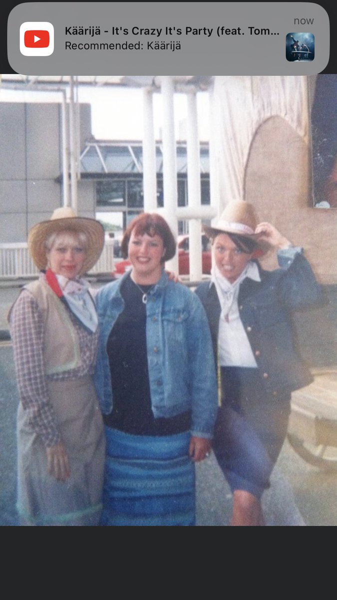 @RealDeniseWelch @TinaHobley @loosewomen here’s a photo I’ve found from 1997 when I saw you both at Manchester airport on a shoot with an old gypsy caravan. I asked for a photo but security said no way. Denise stepped forward and said, “Of course you can have a photo…come here!”