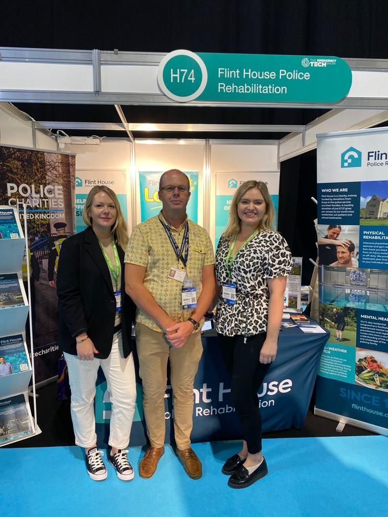 FlintHouseRehab's tweet photo. 📆DAY 2: At The @emergencyukshow 

 We have thoroughly enjoyed meeting and greeting everyone!
@RossKemp fireside chat was fascinating, and we were pleased to catch up @bluepawwb and Garry Smith from @hantpolfed

Visit our stand at H74

#HelpAndHeal #SINCE1890 #ESS2023 https://t.co/YOWAGMBHY9