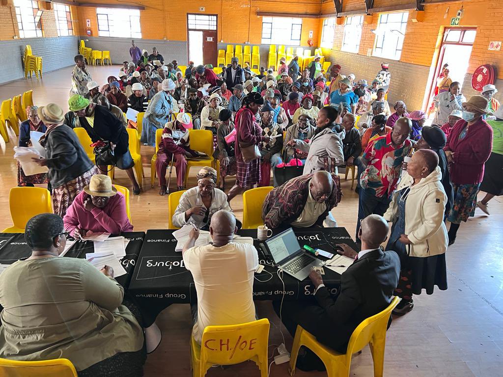 JoburgFinance's tweet photo. This morning the @CityofJoburgZA pensioner rebates team is at Orlando Communal Hall. The team is here to help pensioners to apply for pensioner rebates. ^KS
#PensionerRebates #RegistrationDrive #Pensioners #JoburgUpdates #JoburgCares https://t.co/jZOakbmKai