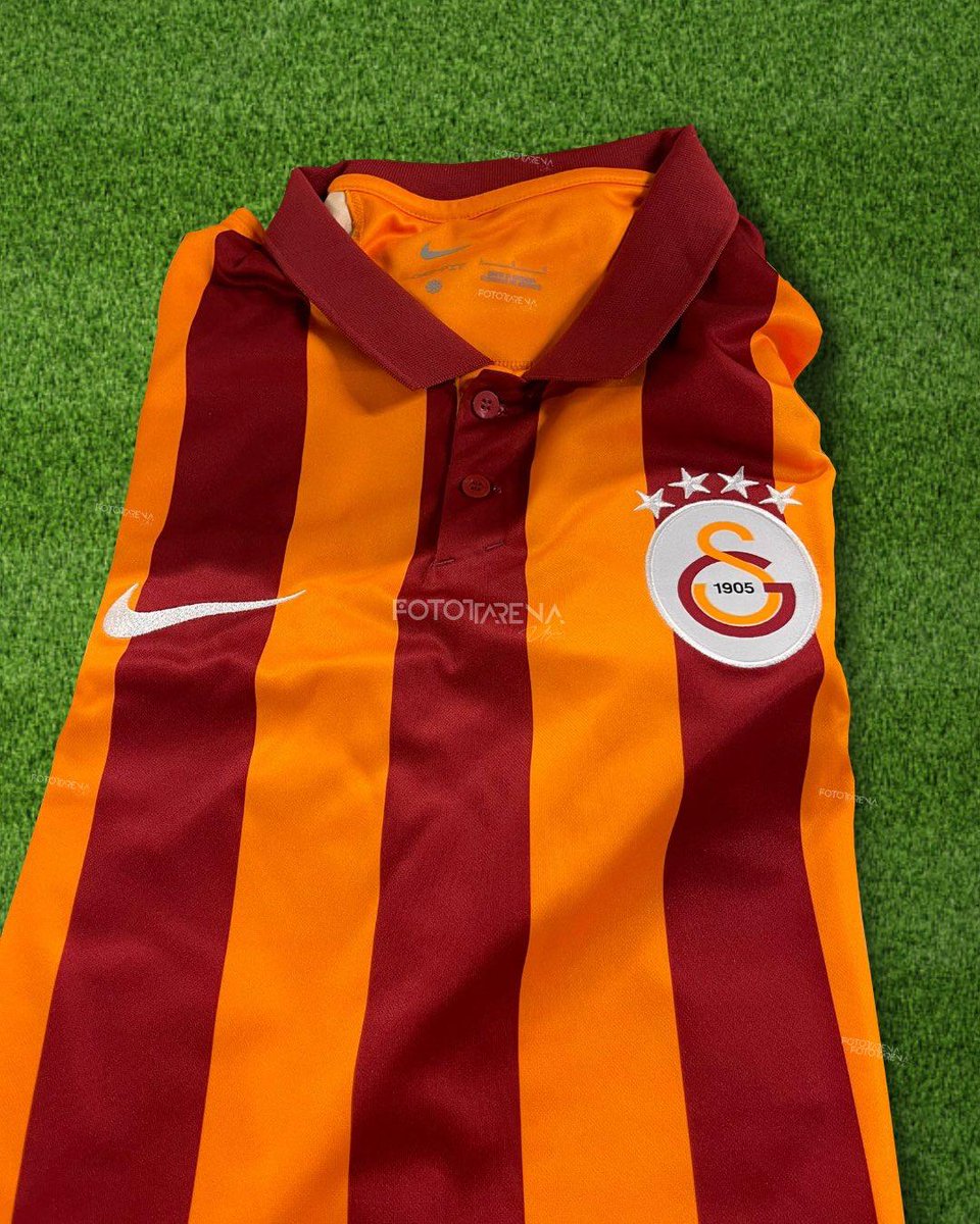 esvaphane's tweet photo. 💥 Galatasaray 23-24 alternatif forması sızdı! 💥

Cumhuriyet'in 100. yılına ithafen hazırlanan ve 29 Ekim haftasında tanıtılacak forma Galatasaray'ın 1923'te giydiği çubuklu formadan esinleniyor.

📸 @fotottarena https://t.co/WwtLRVqA1K