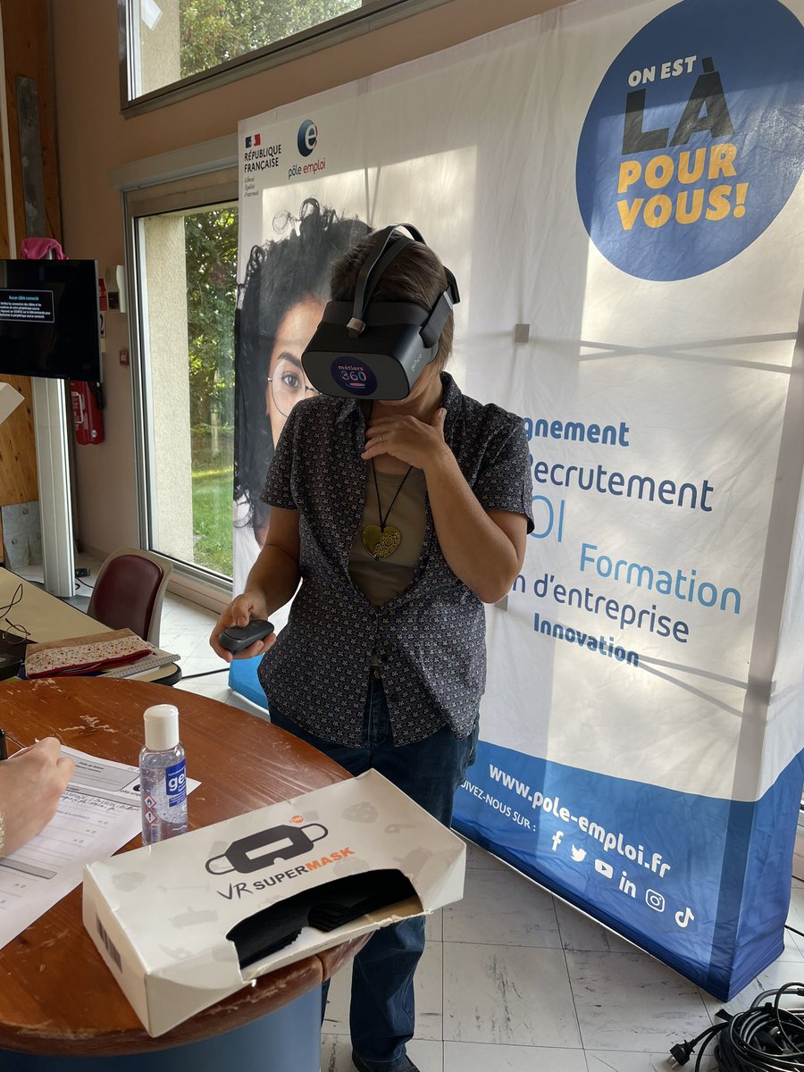 EmmanuelDelaune's tweet photo. Forum santé à la salle des fêtes #etrepagny jusqu’à 17:00 venez nombreux @Poleemploi_Ndie https://t.co/JKEargakBm