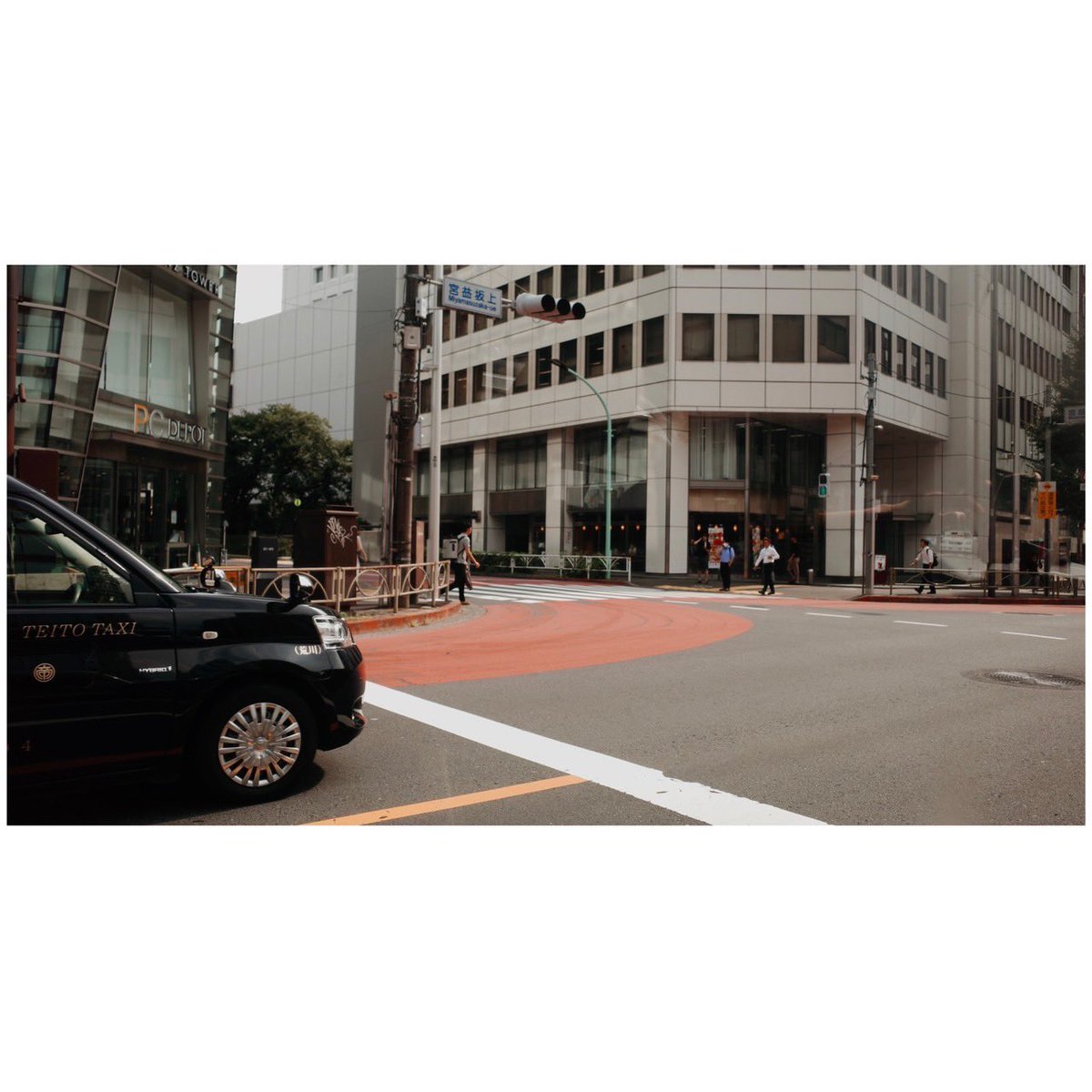 official_h3f's tweet photo. See u all tonight at @www_shibuya ! 

 We will be performing with @yonawo.jp , grab ur tix and come join the show 🇯🇵🤌🏽
📷 @whyknnot 
#h3f #chalawansound #chalawancarawan #japantour https://t.co/ScJ5ewEzIi