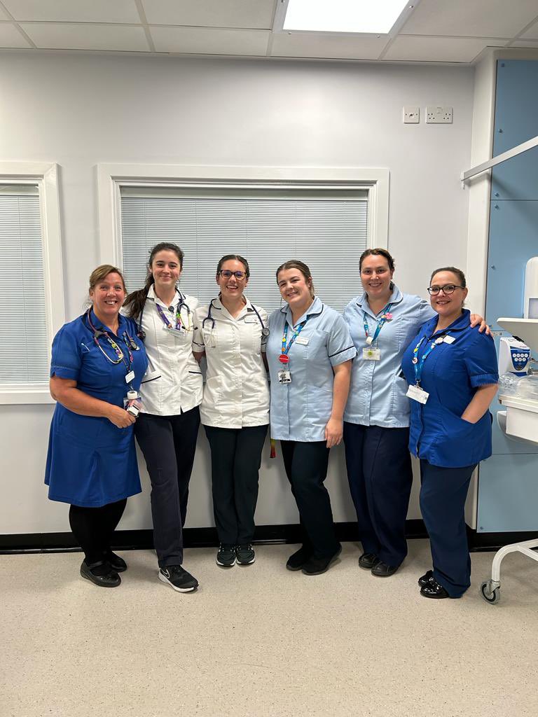 Exciting opportunities to join the Glenfield thoracic therapy team! 
Developing our ERAS programme with a focus on pre-operative care ⭐️

💚Band 7 OT 

jobs.nhs.uk/candidate/joba…

💙Band 6 PT jobs.nhs.uk/candidate/joba…

Come join our wonderful team ❤️🎉
<a href="/uhltherapy/">uhltherapy</a> <a href="/SurgeryThoracic/">Glenfield Thoracic Surgery</a>