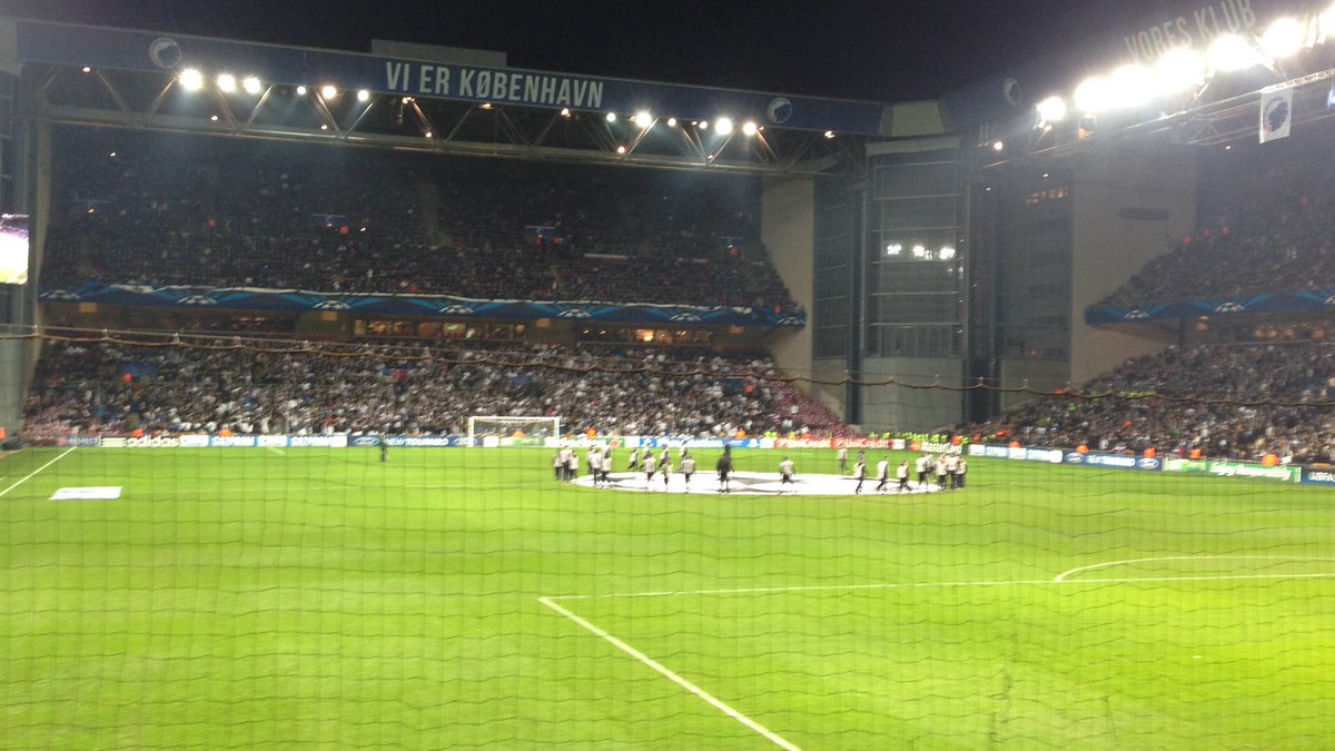 denizekesan's tweet photo. Copenhagen-Galatasaray 
05.11.2013 https://t.co/GwcTnXrDUk