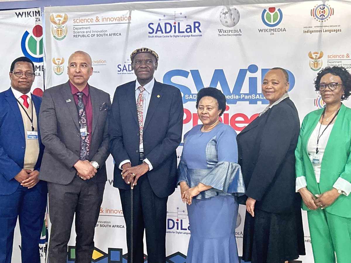 PanSALB's tweet photo. [In Pictures: SWiP project launch]
We are privileged to have the king of amaNdebele iNgonyama uMakhosoke II Mabhena present at our event to promote the technological advancement of indigenous African languages.  #HeritageMonth #LivingHeritage @SADiLaR_ZA @SportArtsCultur https://t.co/hhetrDEySh
