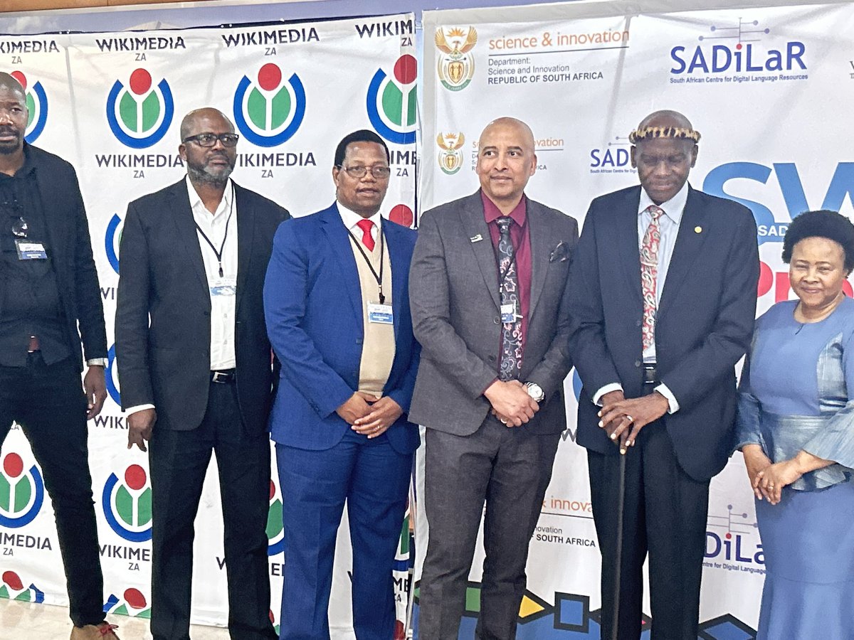 PanSALB's tweet photo. [In Pictures: SWiP project launch]
We are privileged to have the king of amaNdebele iNgonyama uMakhosoke II Mabhena present at our event to promote the technological advancement of indigenous African languages.  #HeritageMonth #LivingHeritage @SADiLaR_ZA @SportArtsCultur https://t.co/hhetrDEySh
