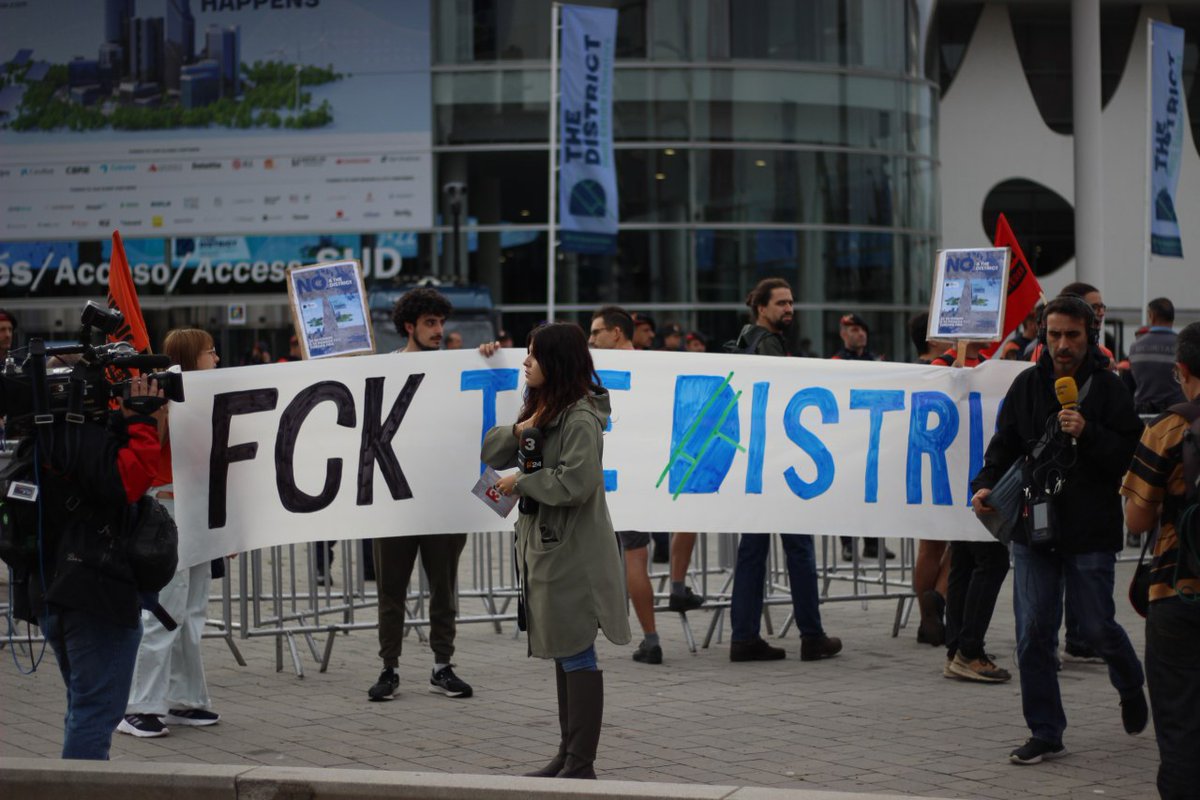 Avui tornen a reunir-se a Barcelona els grans espoliadors de les nostres llars i el nostre territori per a definir estratègies que agreugen la misèria de les treballadores amb una nova crisi capitalista mentre destrueixen el territori que ens sosté...

#NoATheDistrict 🧶