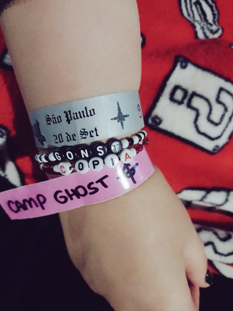 Ratobias_'s tweet photo. Bom, alguém é a número 9 pra fila do show do Ghost hj...
#Ghost #ghostbr #gonst https://t.co/sVnCQjXqrO
