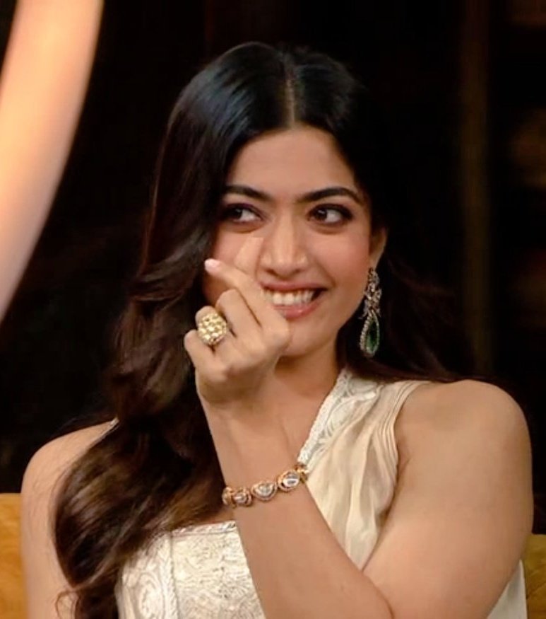 cini_verdict's tweet photo. Simple English No Confusion
R + R = Blockbuster 🔥🔥
That's it
#RM23 On The Way
Why everything happening very fast more than I think @iamRashmika mam?
But good things happening na. So. No problem
That's it for today
Love You and Tata Bye Bye everyone ❤
#RashmikaMandanna https://t.co/r1NsE1rC4Y