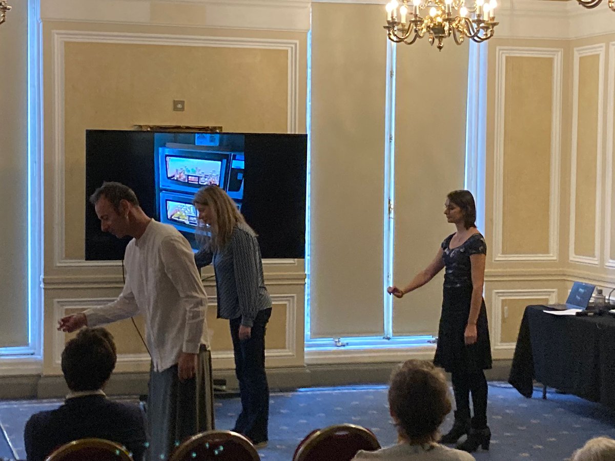 On the 7th September @RoyalSocEd, Innogen co-director @nikivermeulen, geographer @GeoMaisonobe & choreographer Brendan Le Delliou used the medium of dance to convey how international collaborations in seaweed research are forged: innogen.ac.uk/news/seaweed-r… @UoE_STIS @GeosciencesEd