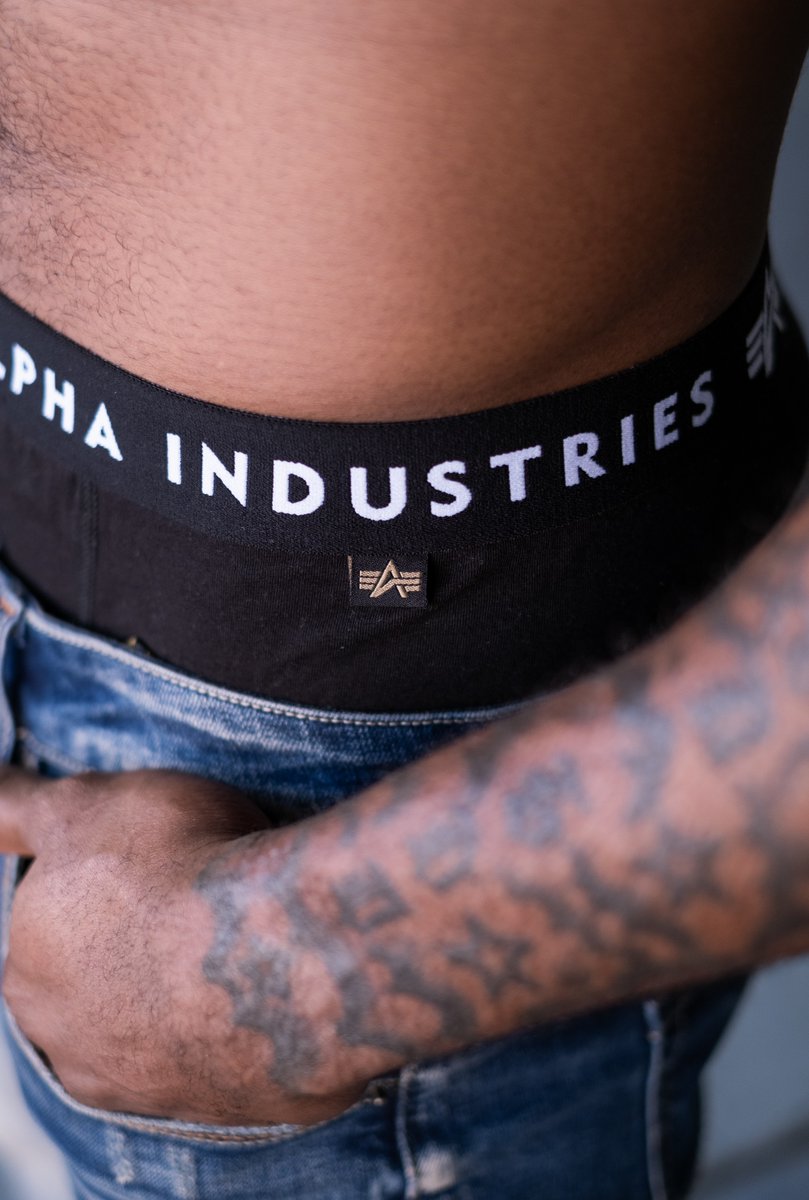 alphaind_sa's tweet photo. Gear up for an Alpha Industries summer...SS23 coming soon. 

#AlphaIndustries
#AlphaIndustriesSA
#AlphaIndustriesSummer https://t.co/1re1c1KMiE