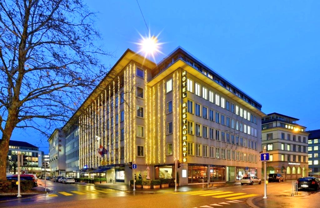 فنادق مختارة tweet media