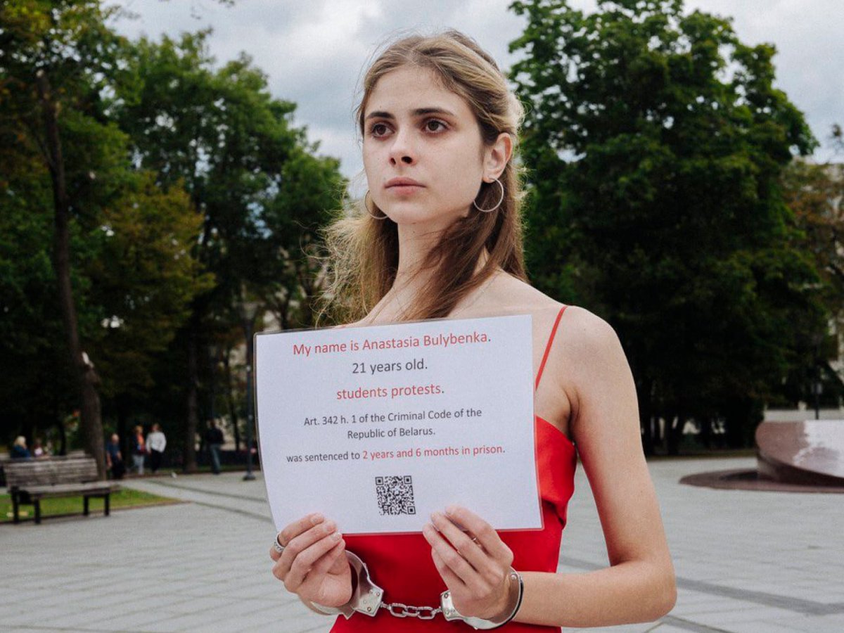 viasna96's tweet photo. Дапамога ў адаптацыі былой палітзняволенай па «справе студэнтаў» Настаcсі Булыбенцы

«Мне трэба знайсці сябе ў гэтым свеце, навучыцца жыць нанова, паспрабаваць нешта новае і, вядома, вучыцца нечаму спецыялізаванаму, каб працаваць».

https://t.co/wChCysdlsn https://t.co/uk1NR4EynP