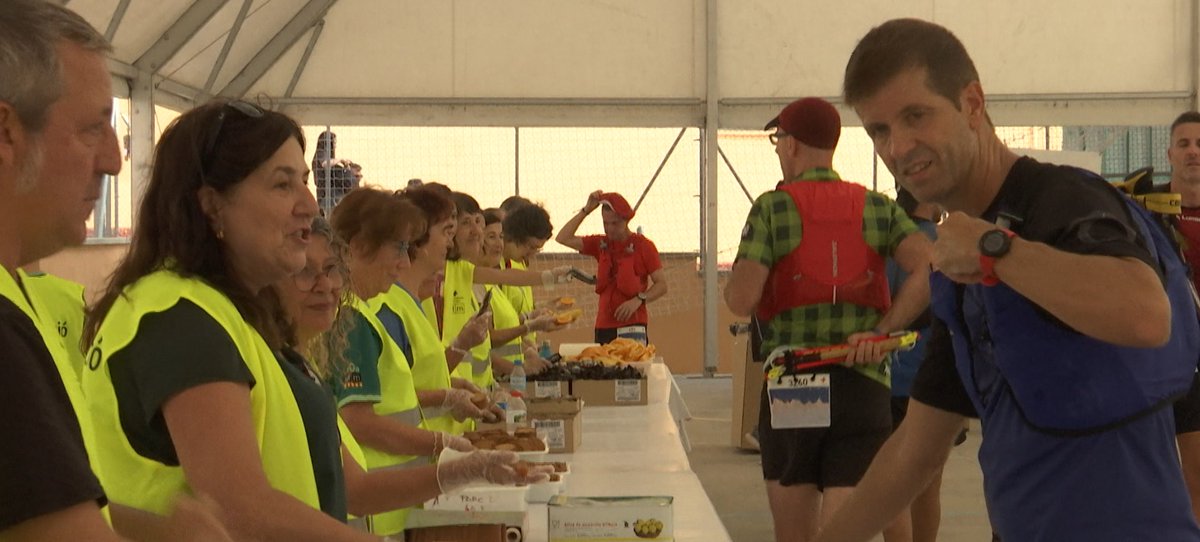 🚶‍♂️Fins a 3.000 marxaires han passat aquest dissabte al matí per Aiguafreda en el primer avituallament de la travessa Matagalls-Montserrat (<a href="/TravessaMm/">Matagalls Montserrat</a>).

🔗 votv.cat/mes-de-3-000-m…