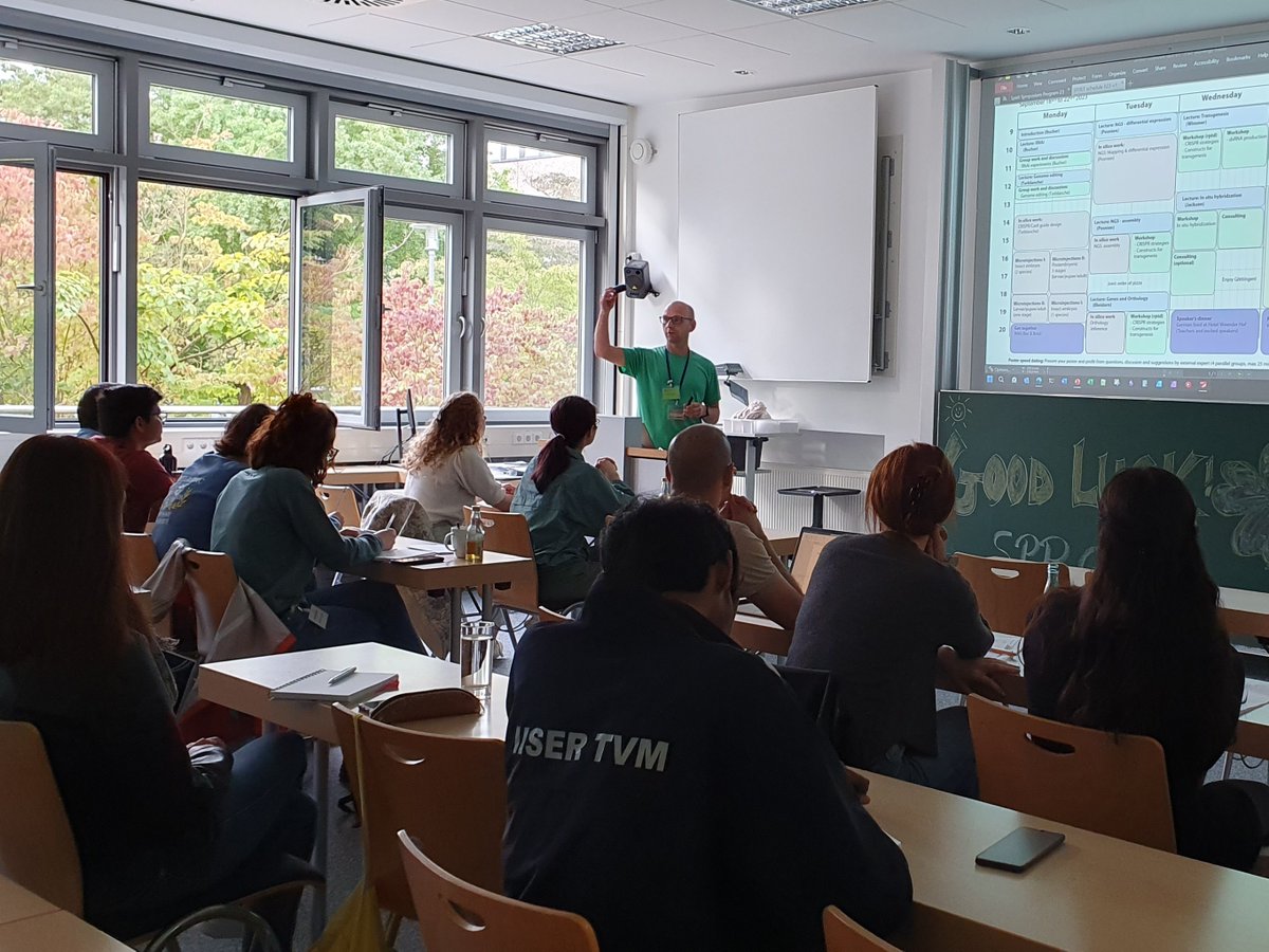 Our Gevol members <a href="/PosnienLab/">PosnienLab - moved to: @posnienlab.bsky.social</a> and @AnaGCatalan  are invited speakers at the  Spirit Summer School in Göttingen sponsered among others by <a href="/SPP_GEvol/">SPP 2349 GEvol</a> this year. Topic "Frontiers in Molecular Zoology"