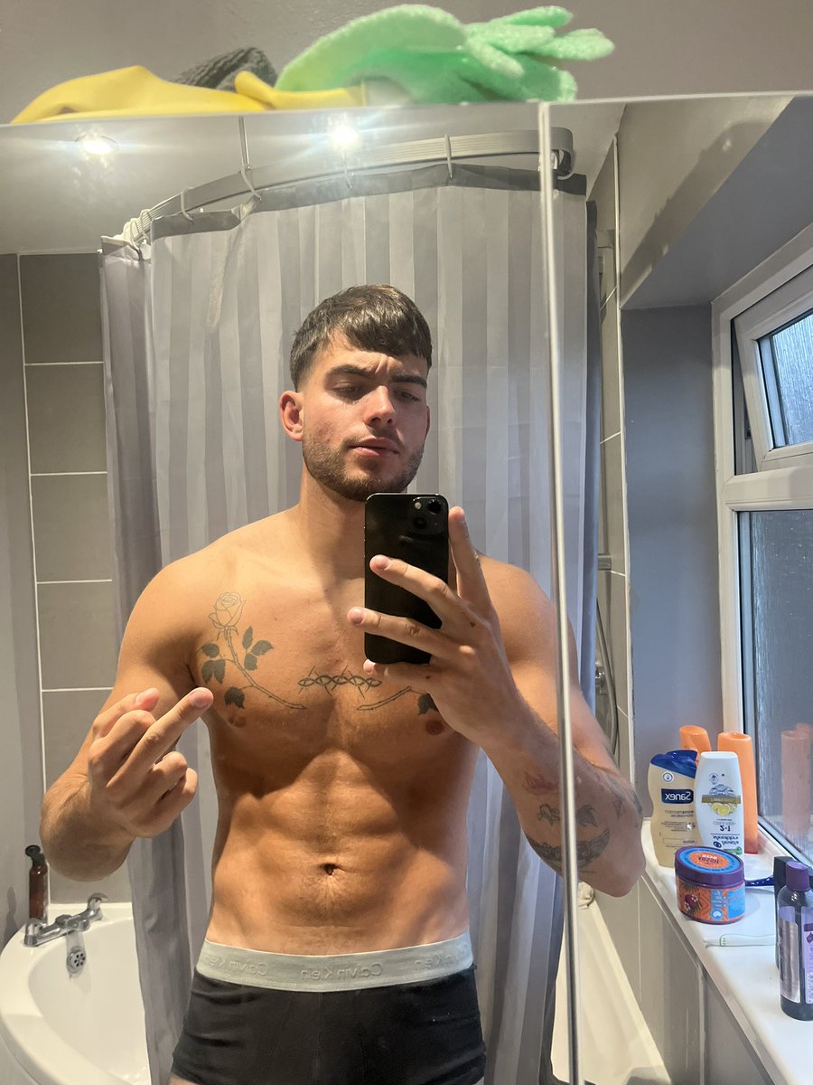 Good morning boys 😈

Active for drains and calls all day ! 

#findom #findomworship #findomAlpha #findomdom #cashmaster #onlyfans #onlyfanspromo #onlyfansmodel #paypig #paypigslave #paypiggyneeded #feet #feetfinder