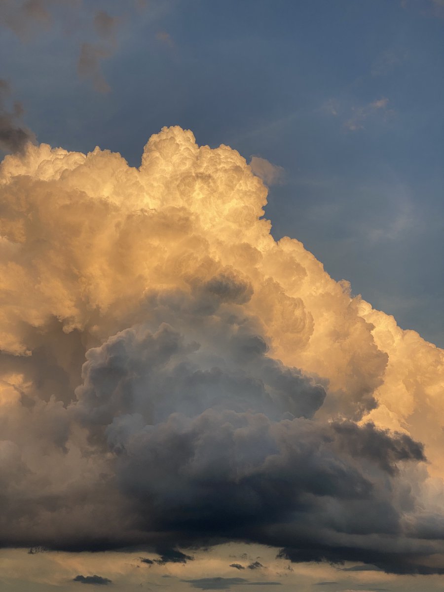 Wem kann man denn beim Himmelblau mal noch folgen? 
Ich heiß da so wie hier.