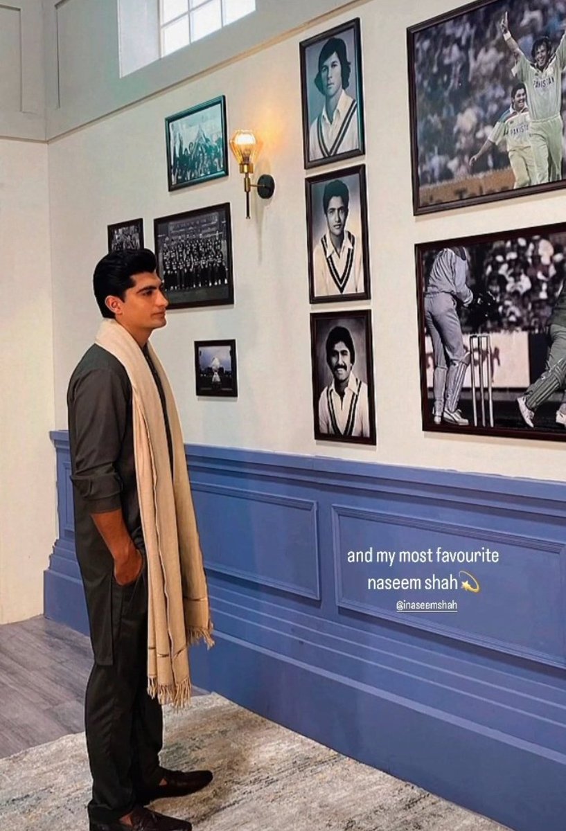 Hamzo099's tweet photo. I am still hopeful. He come back InshaAllah
#anshaafridi #NadirAli #DollarRate #SaeedAnwar #ShahidAfridi #Imad #ShaheenShahAfridi #Canada #Khalistan #ShaheenAfridi #PayPal #Amir #CricketWorldCup2023 #QaziFaezIsa #BabarAzam #Armenia #RIPMeera #Anshaheen   #skybroadband #NaseemShah https://t.co/cF5zspgPly