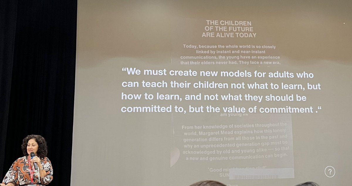 cho_liz's tweet image. @HomaTav: What’re we learning from our students? What are you learning from an “under 30 mentor”? 

Great moment to reflect with the entire staff. Learning together at @vislaos #visionsetting #dreamsummit